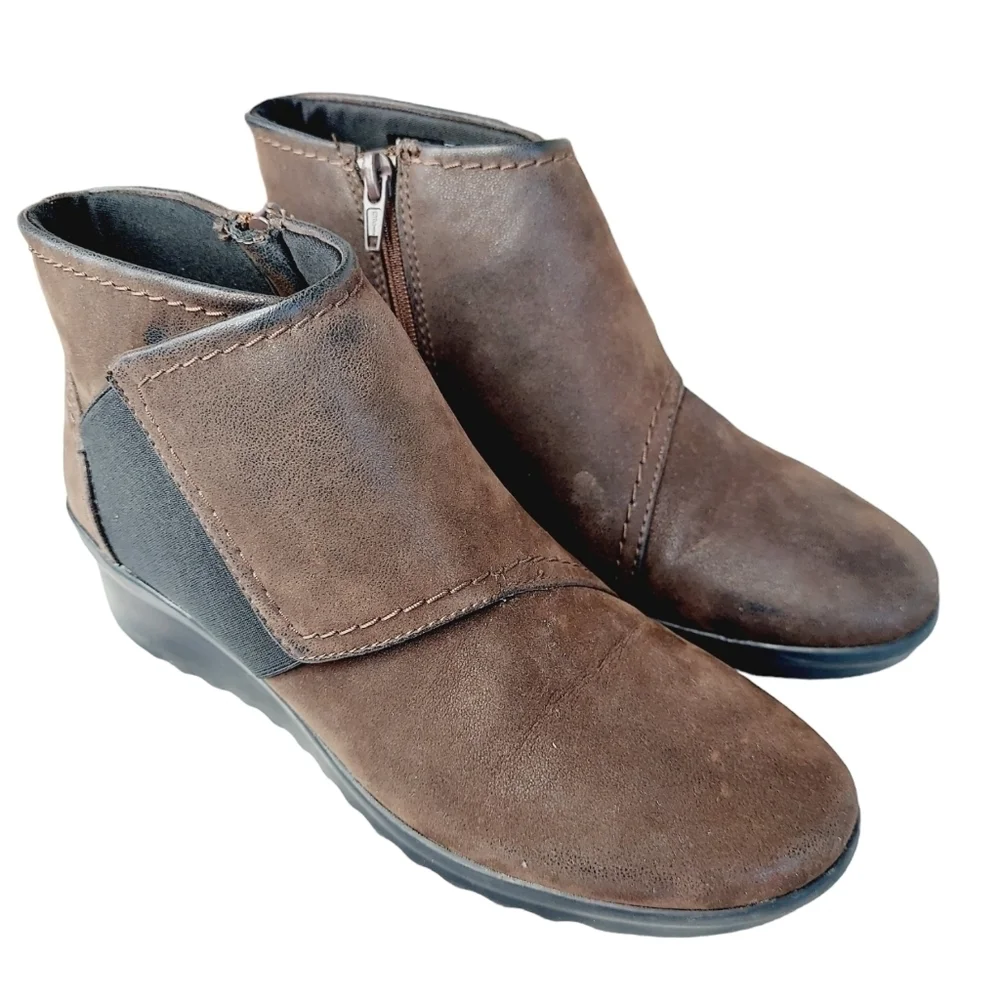 Clarks dark brown